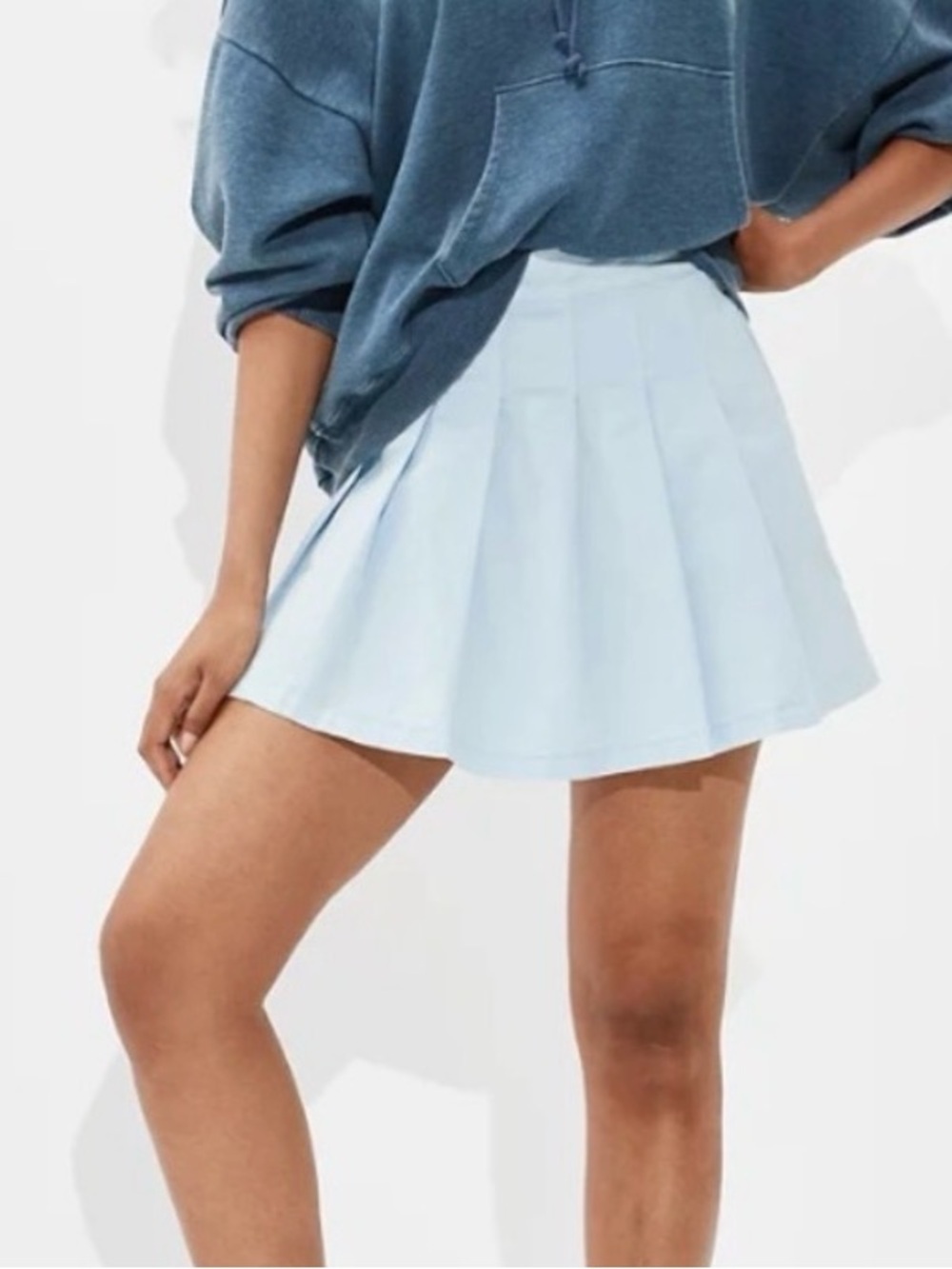American Eagle Light Blue Pleated Mini Skirt Size 4 Regular Back Zip Preppy - Picture 1 of 10